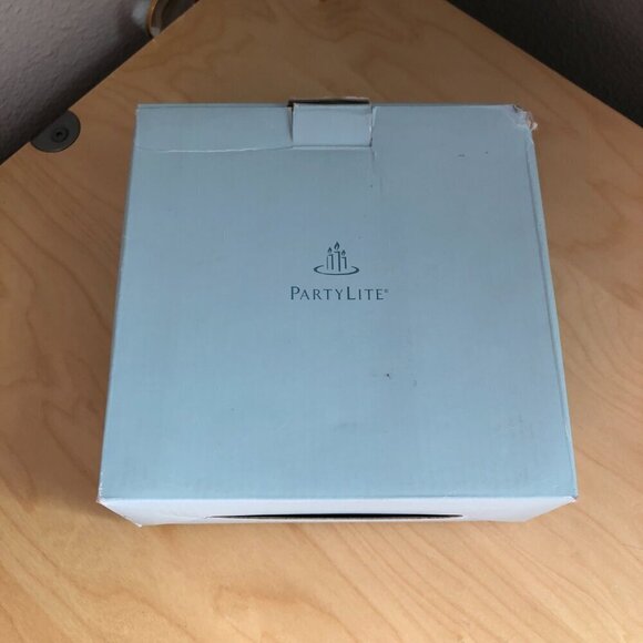 PartyLite Merry Christmas Pillar Trays - Double Set of 8 P90388 - Picture 5 of 5